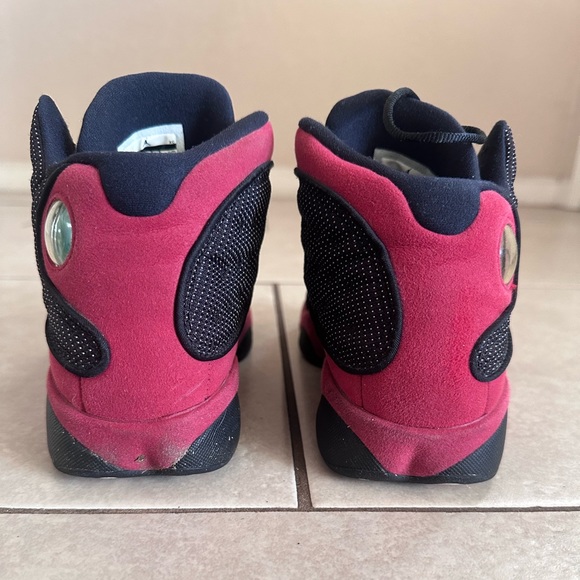 Jordan 13 Retro
Bred 2013 BLACK/VARSITY RED-WHITE - Picture 2 of 5